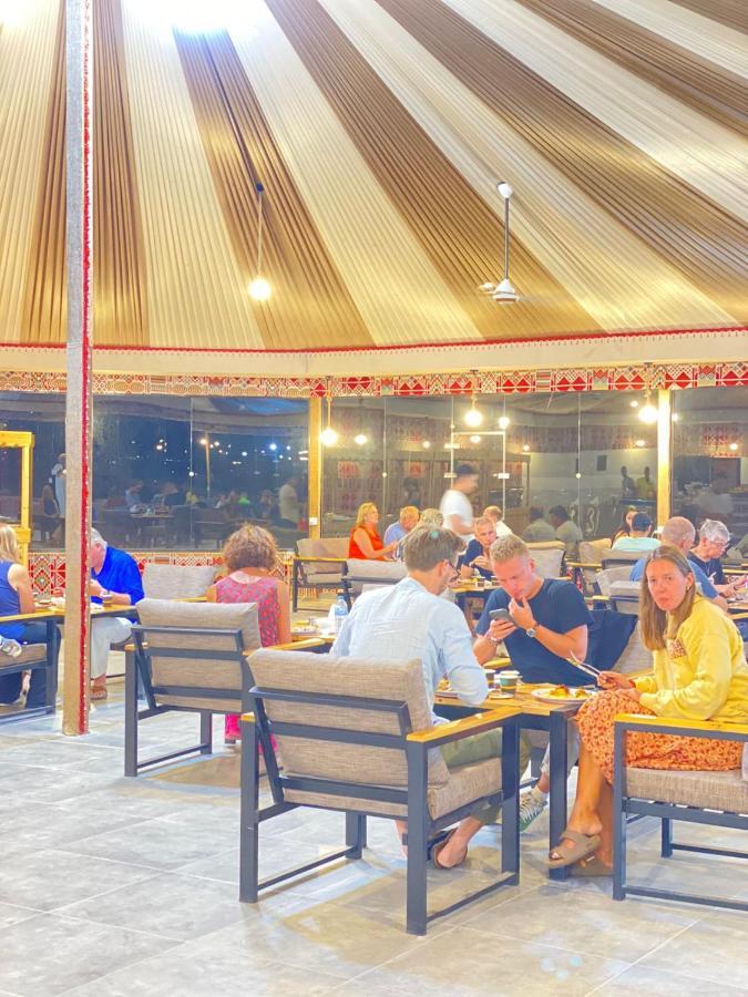 Tamim Luxury Wadi Rum Camp ภายนอก รูปภาพ
