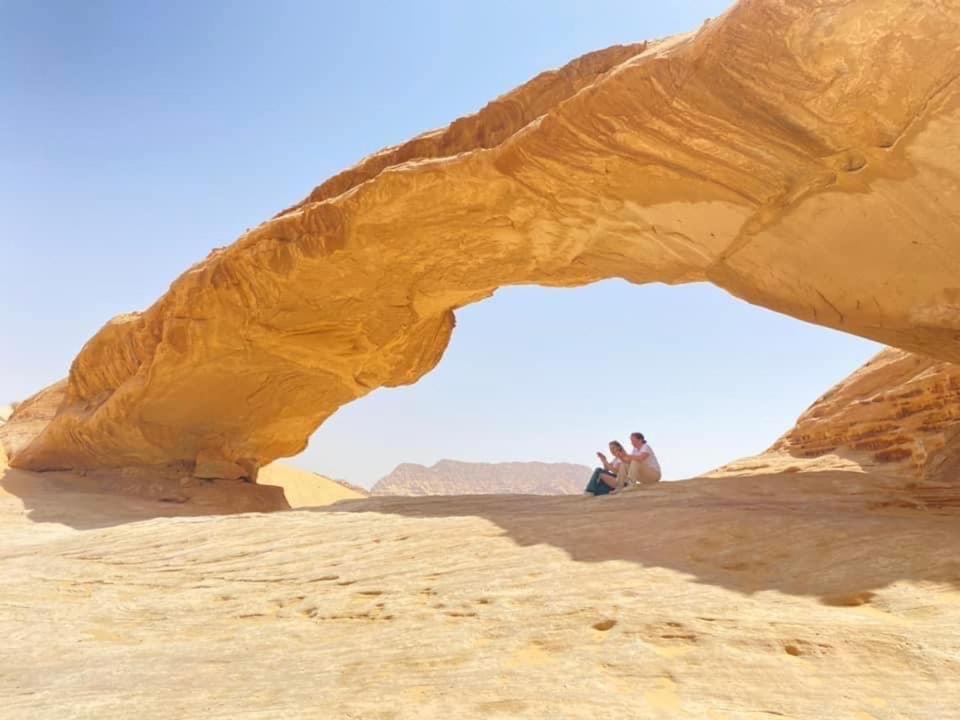 Tamim Luxury Wadi Rum Camp ภายนอก รูปภาพ