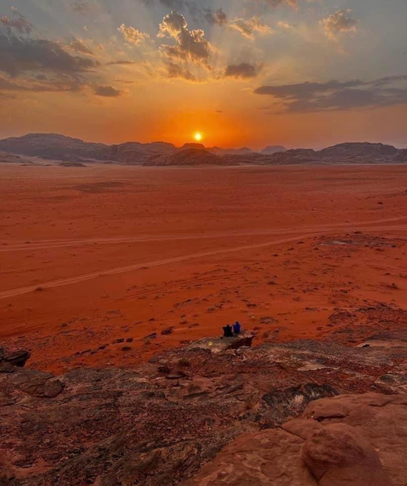Tamim Luxury Wadi Rum Camp ภายนอก รูปภาพ