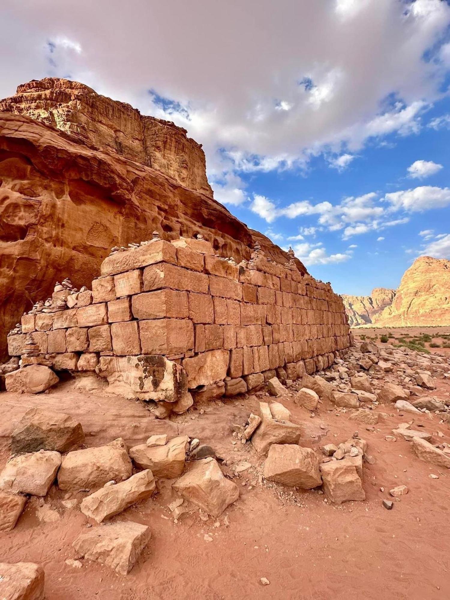 Tamim Luxury Wadi Rum Camp ภายนอก รูปภาพ